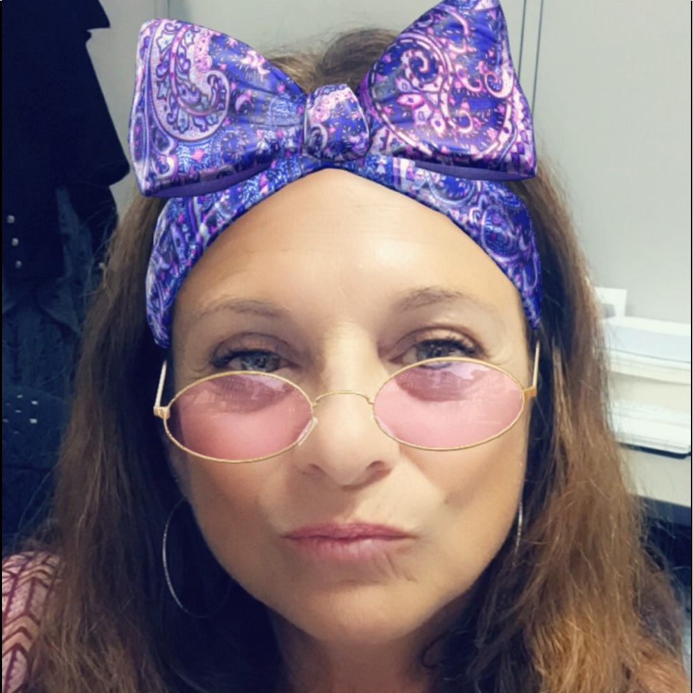 Meet your Posher, Lori